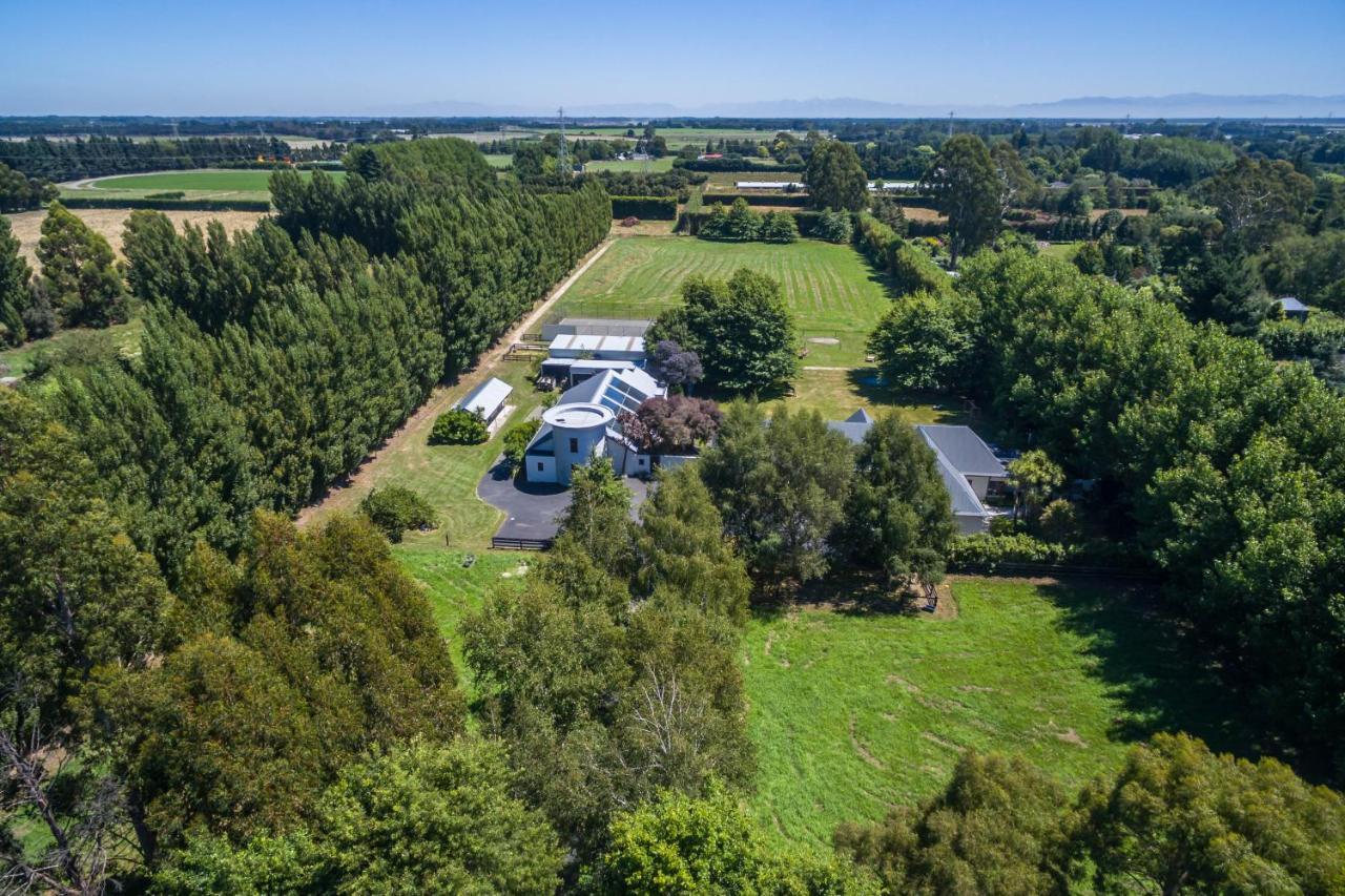 Bond Estate Luxury Accommodation Christchurch Exterior photo
