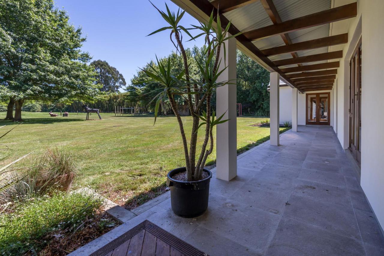 Bond Estate Luxury Accommodation Christchurch Exterior photo